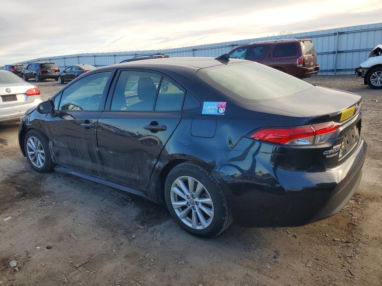 2023 TOYOTA COROLLA LE photo 2