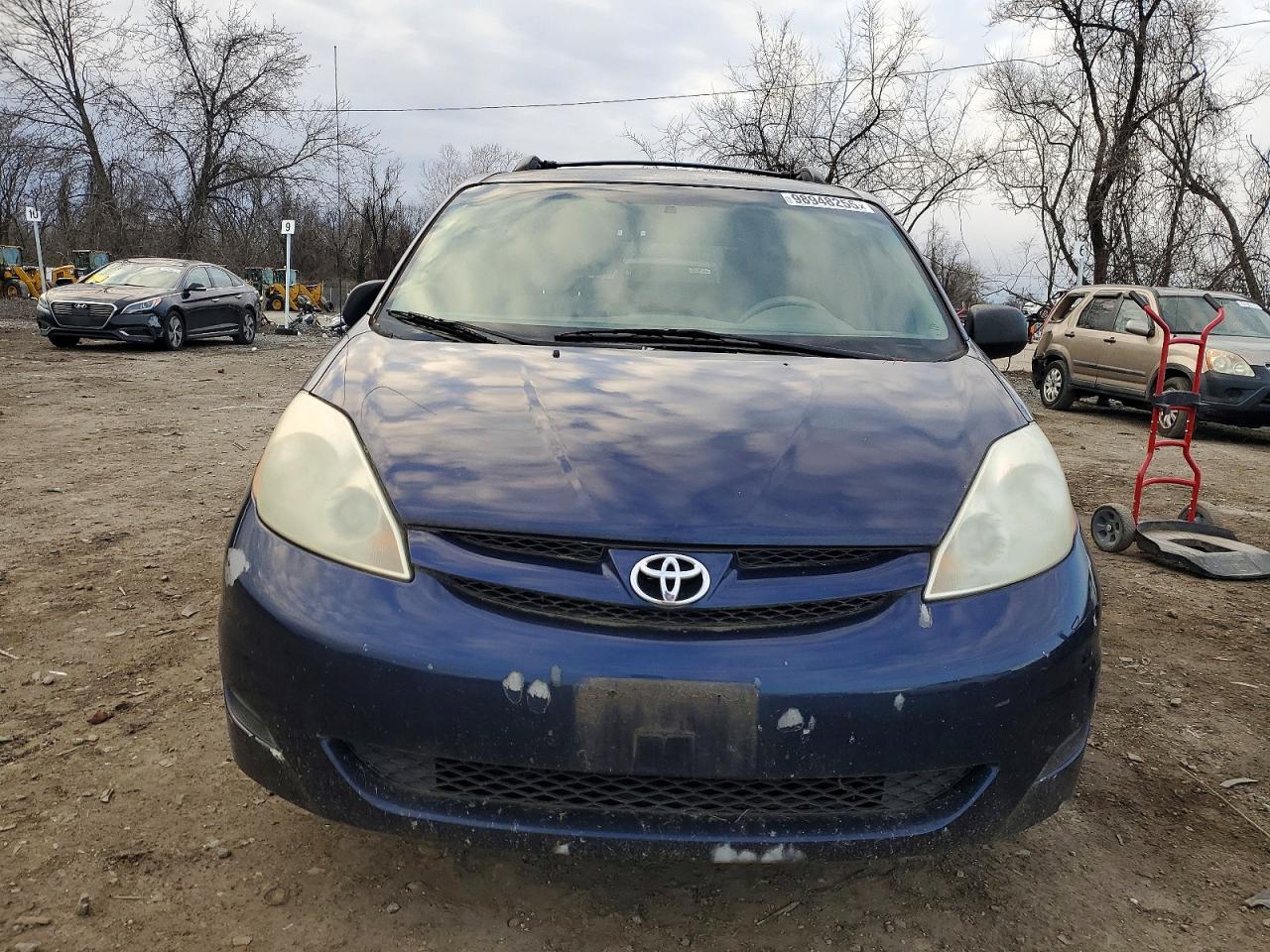 2006 TOYOTA SIENNA L 7-PASSENGER photo 9