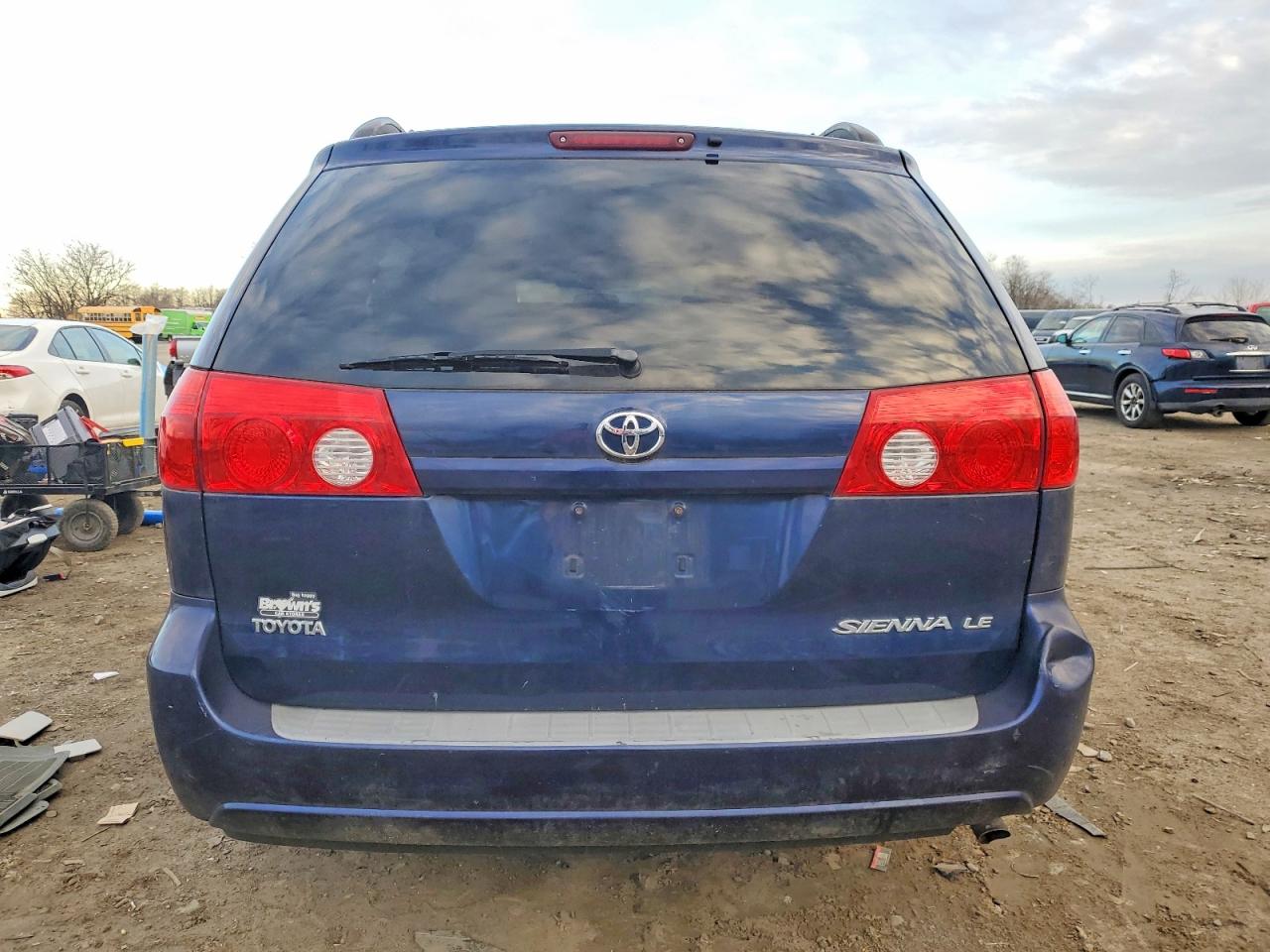 2006 TOYOTA SIENNA L 7-PASSENGER photo 11