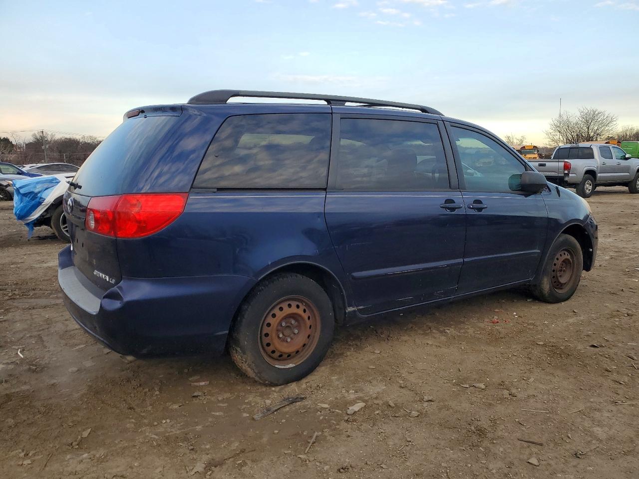 2006 TOYOTA SIENNA L 7-PASSENGER photo 5