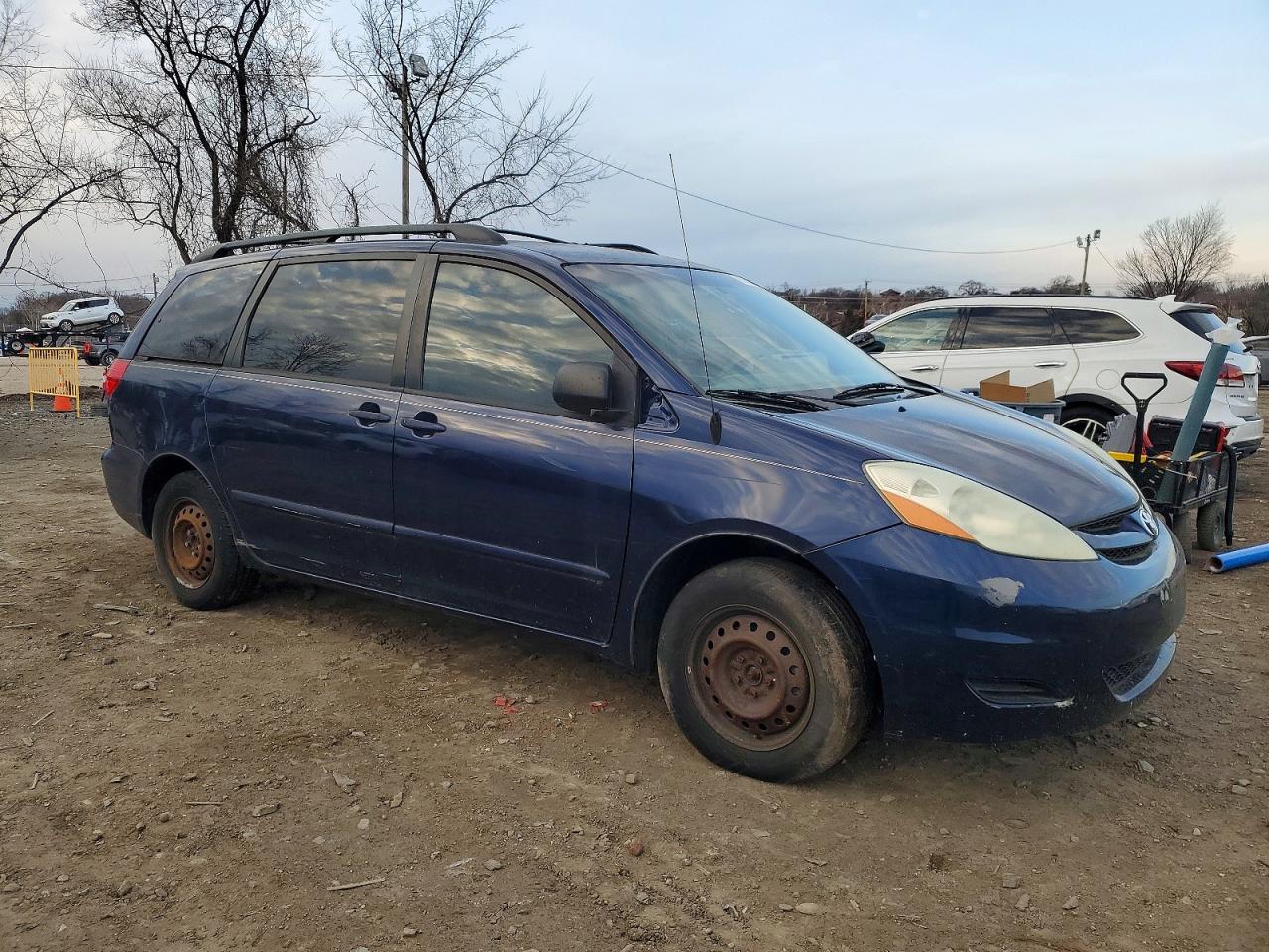 2006 TOYOTA SIENNA L 7-PASSENGER photo 7