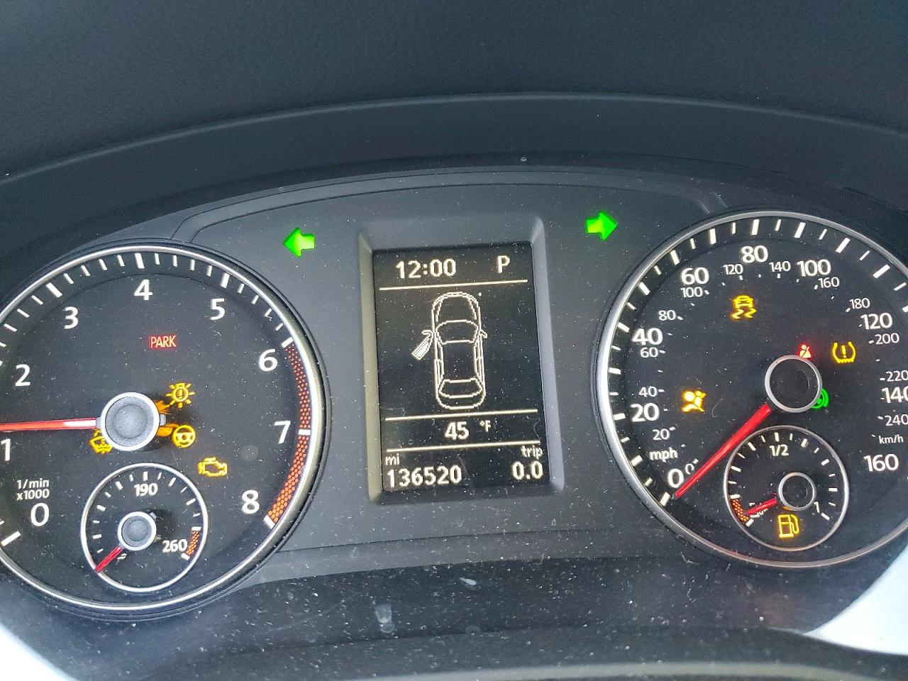 2015 VOLKSWAGEN PASSAT SE photo 9