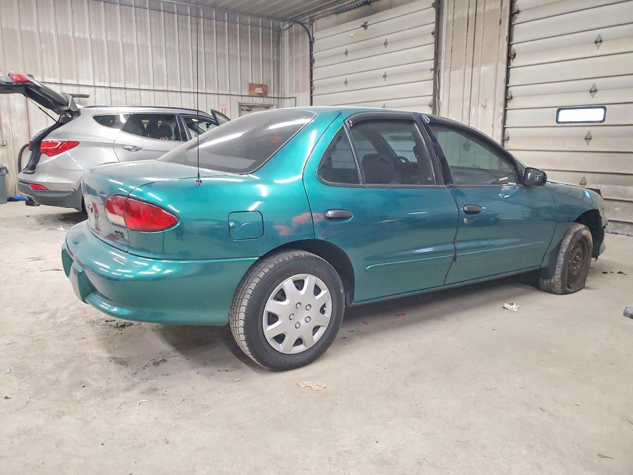 2018 CHEV CAVALIER photo 3