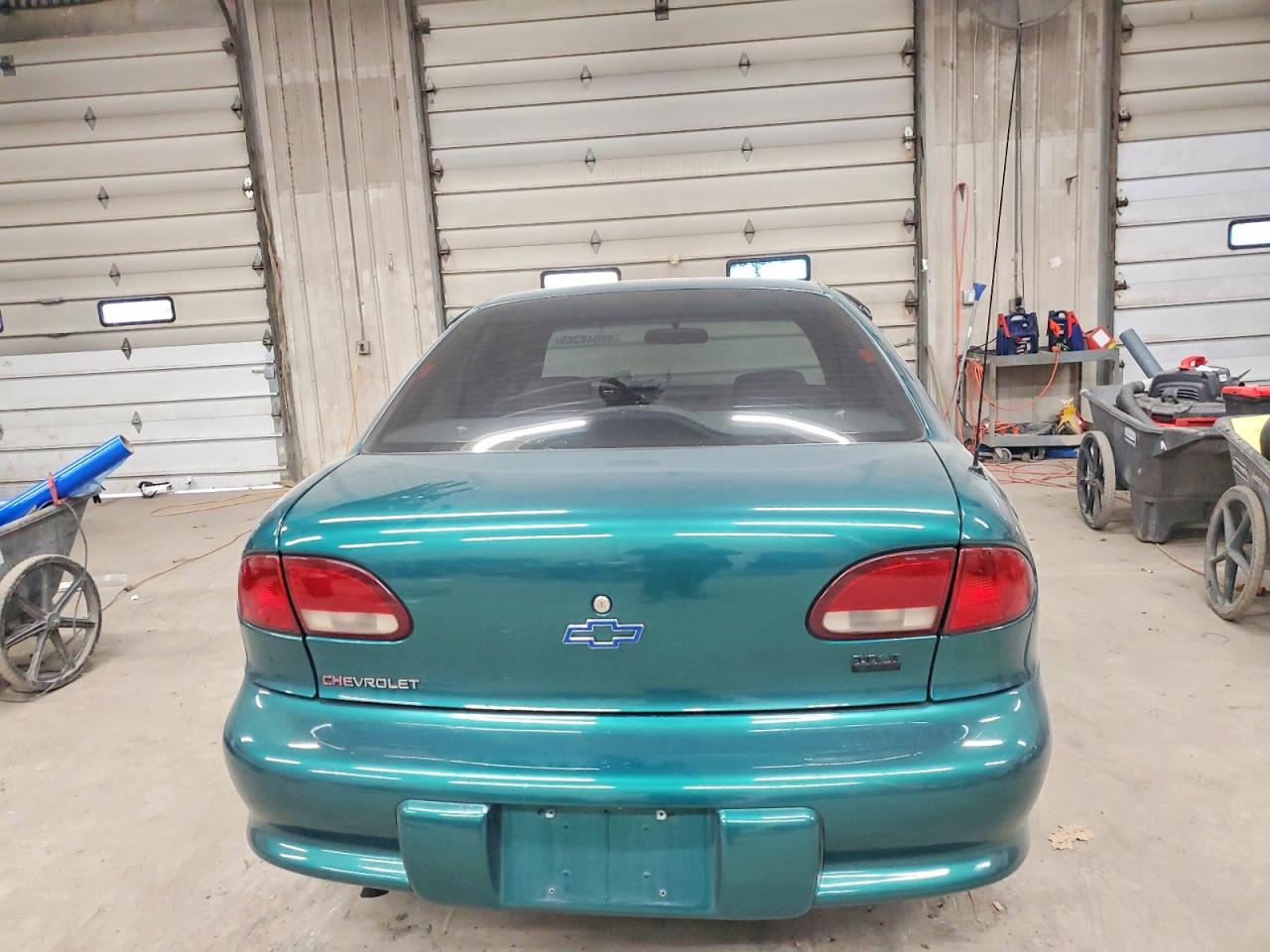 2018 CHEV CAVALIER photo 6