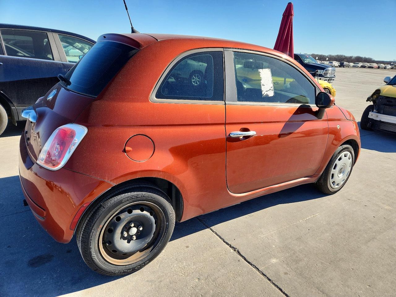 2012 FIAT 500 POP photo 3