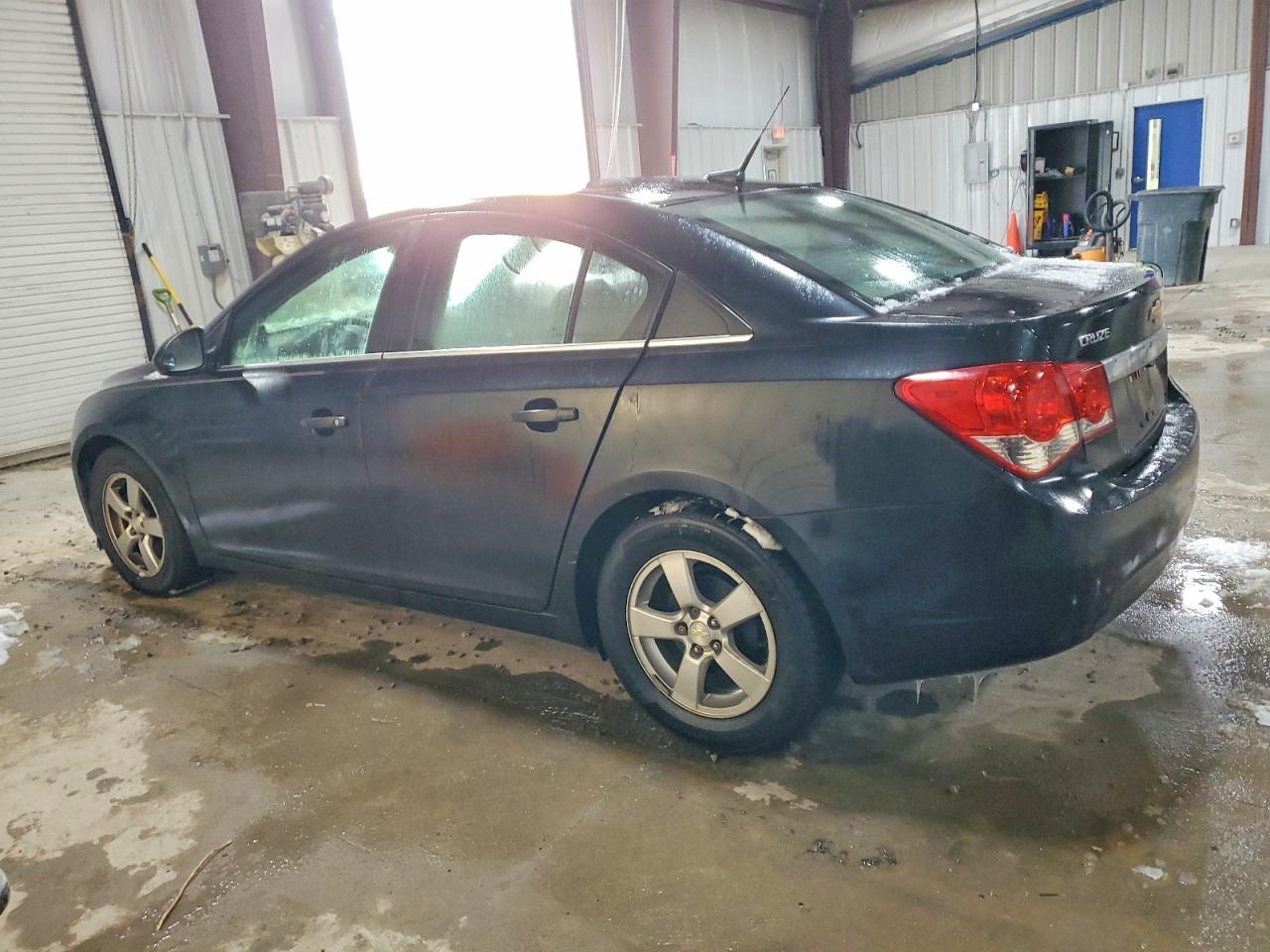 2014 CHEVROLET CRUZE LT photo 2