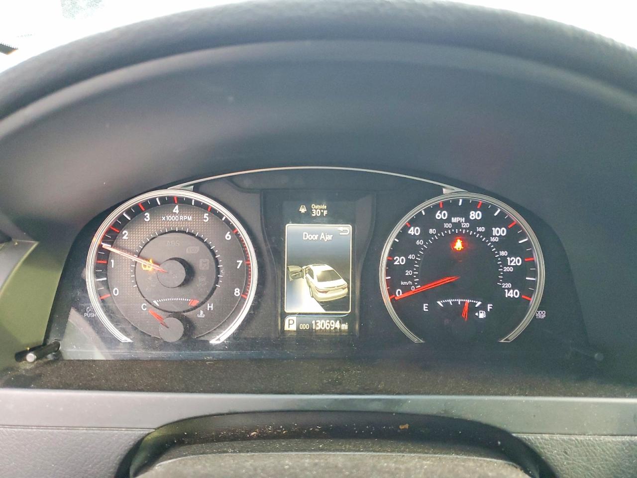 2017 TOYOTA CAMRY LE photo 9