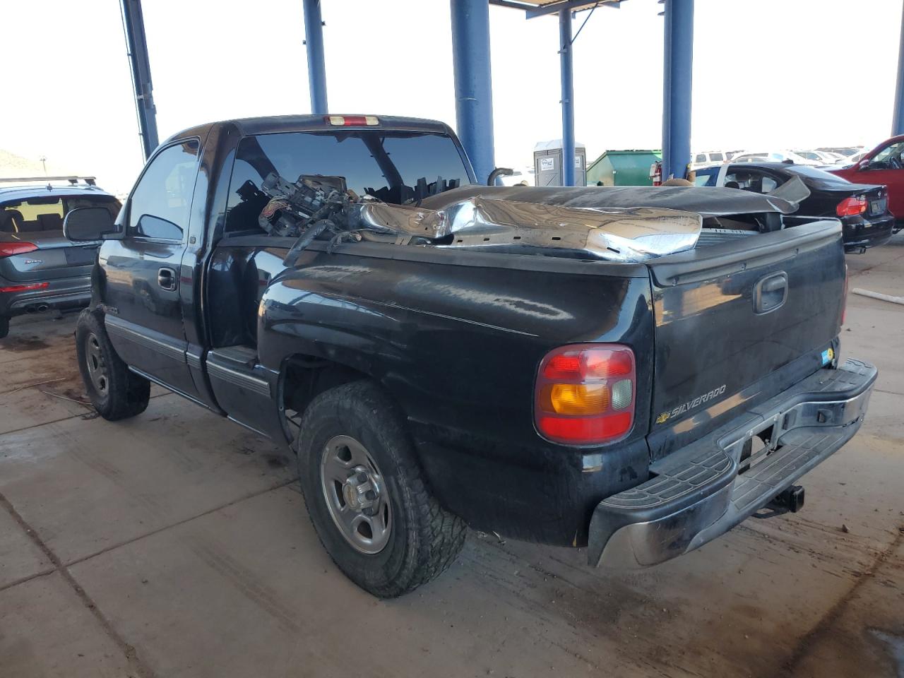 2002 CHEVROLET SILVERADO C1500 photo 3