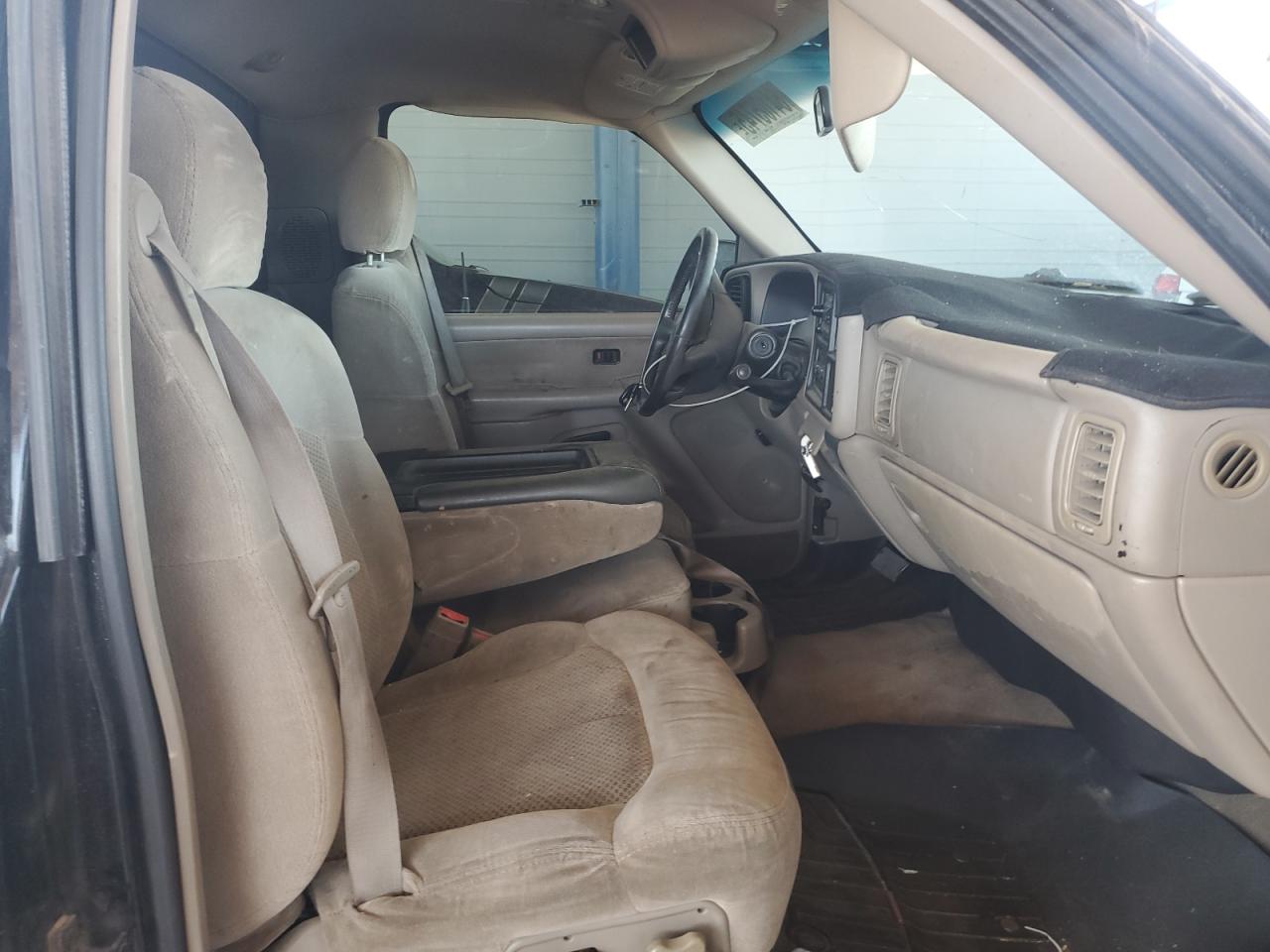 2002 CHEVROLET SILVERADO C1500 photo 19