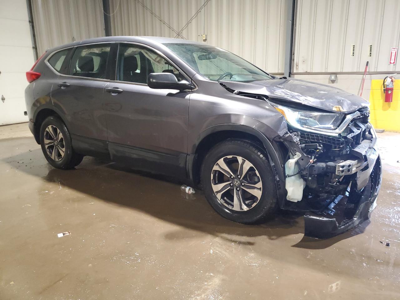 2018 HONDA CR-V LX photo 4