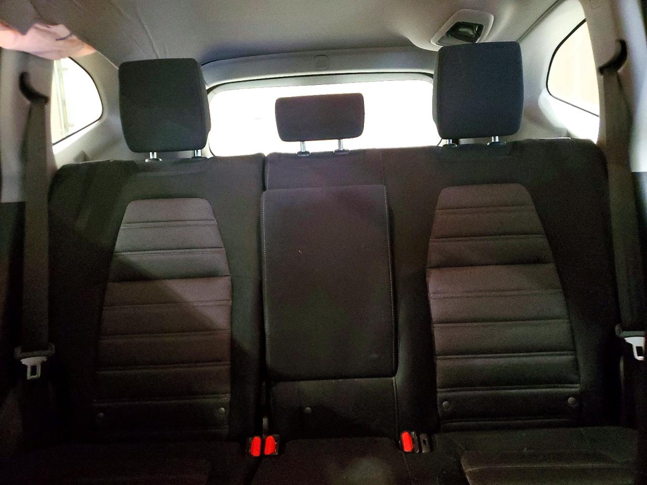 2018 HONDA CR-V LX photo 10