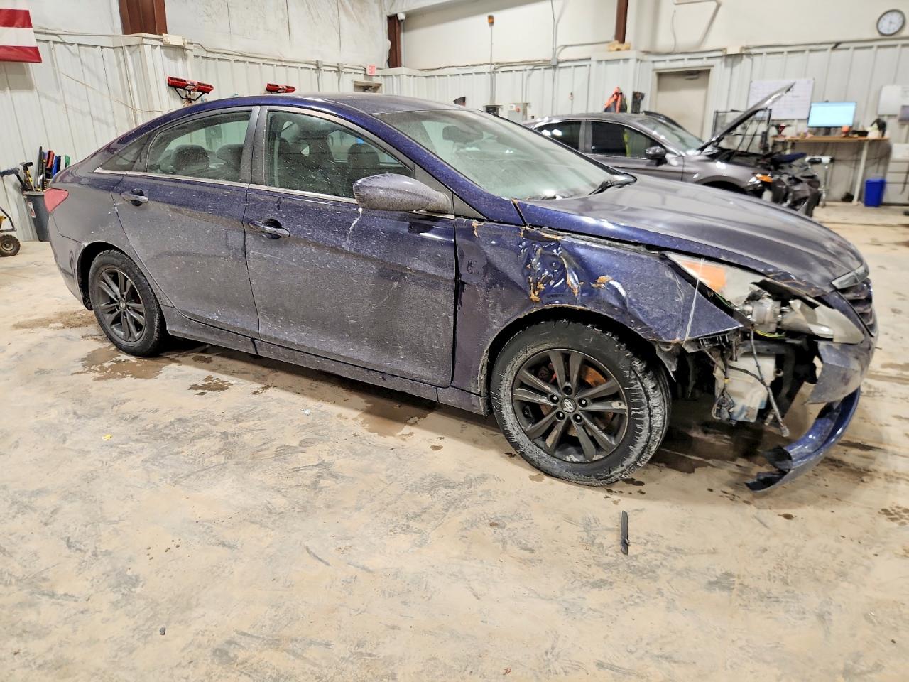 2013 HYUNDAI SONATA GLS photo 4
