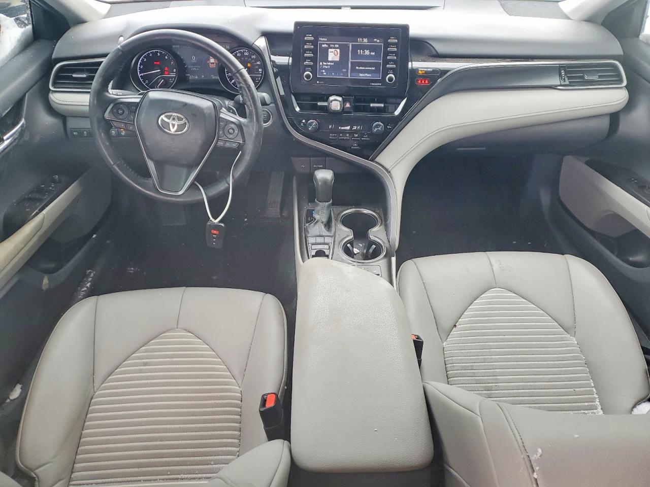 2022 TOYOTA CAMRY SE photo 8