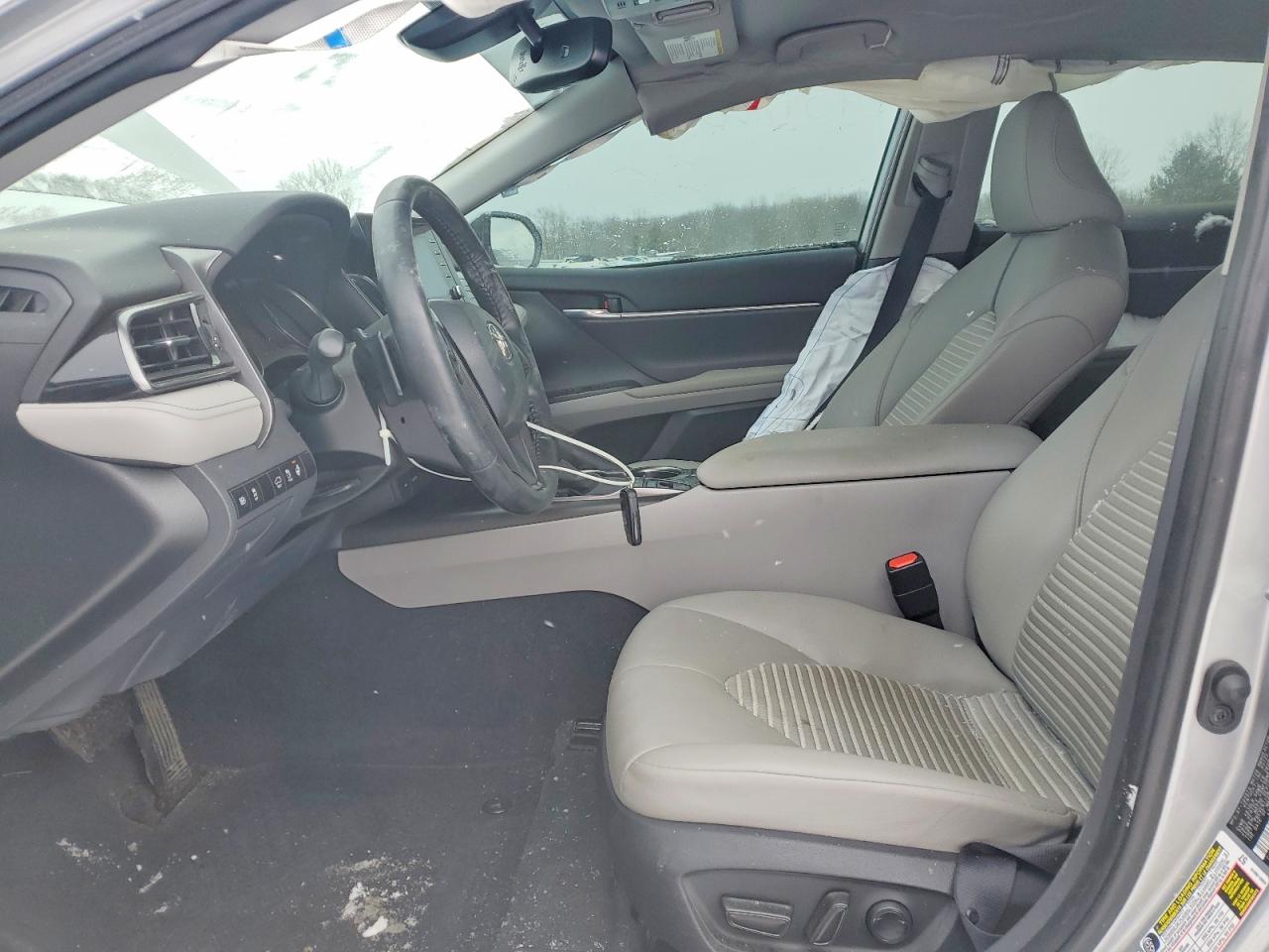 2022 TOYOTA CAMRY SE photo 7
