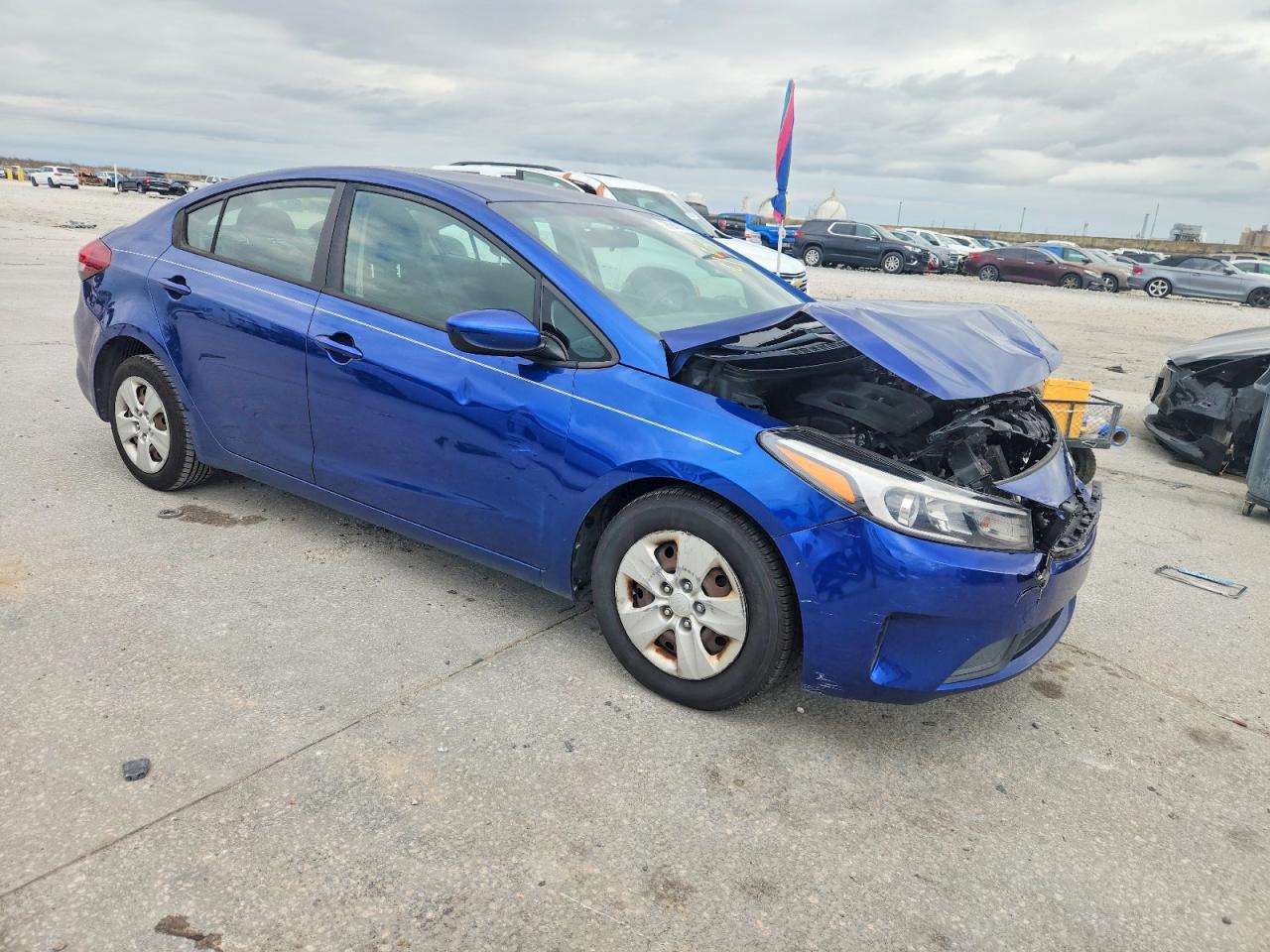 2018 KIA FORTE LX photo 4