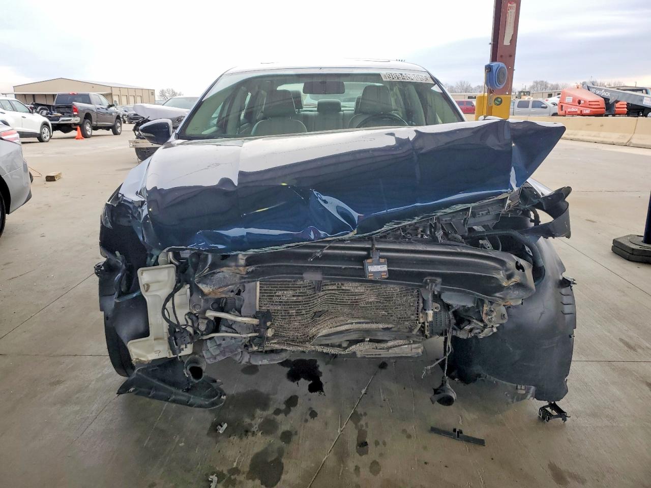 2019 VOLKSWAGEN PASSAT WOLFSBURG photo 5