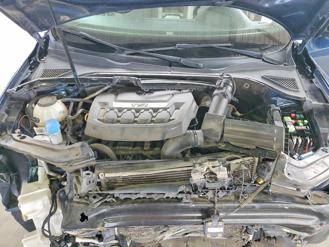 2019 VOLKSWAGEN PASSAT WOLFSBURG photo 11