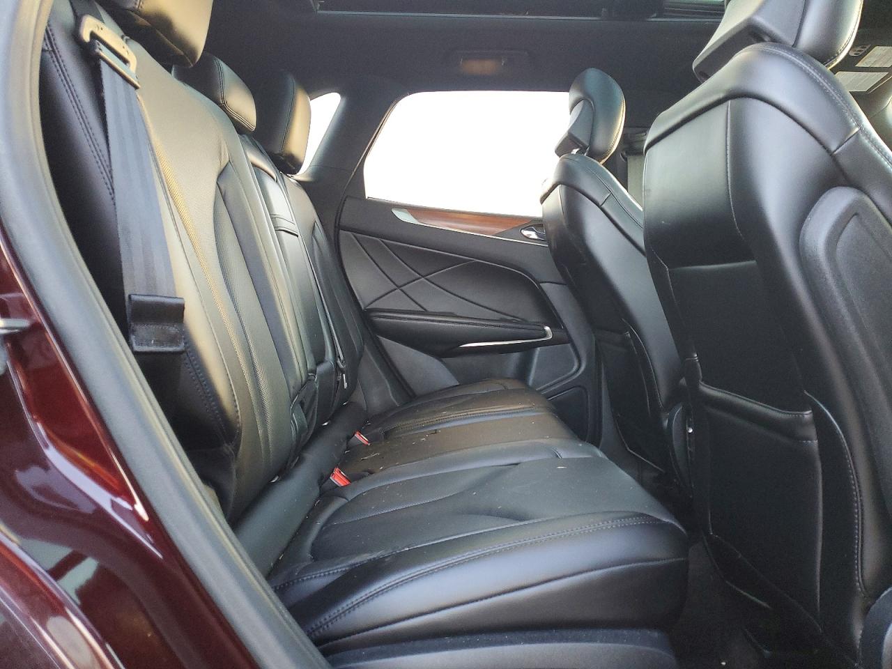 2017 LINCOLN MKC RESERVE photo 11