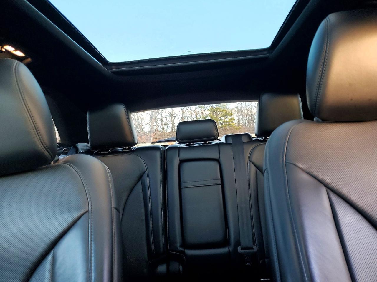 2017 LINCOLN MKC RESERVE photo 10