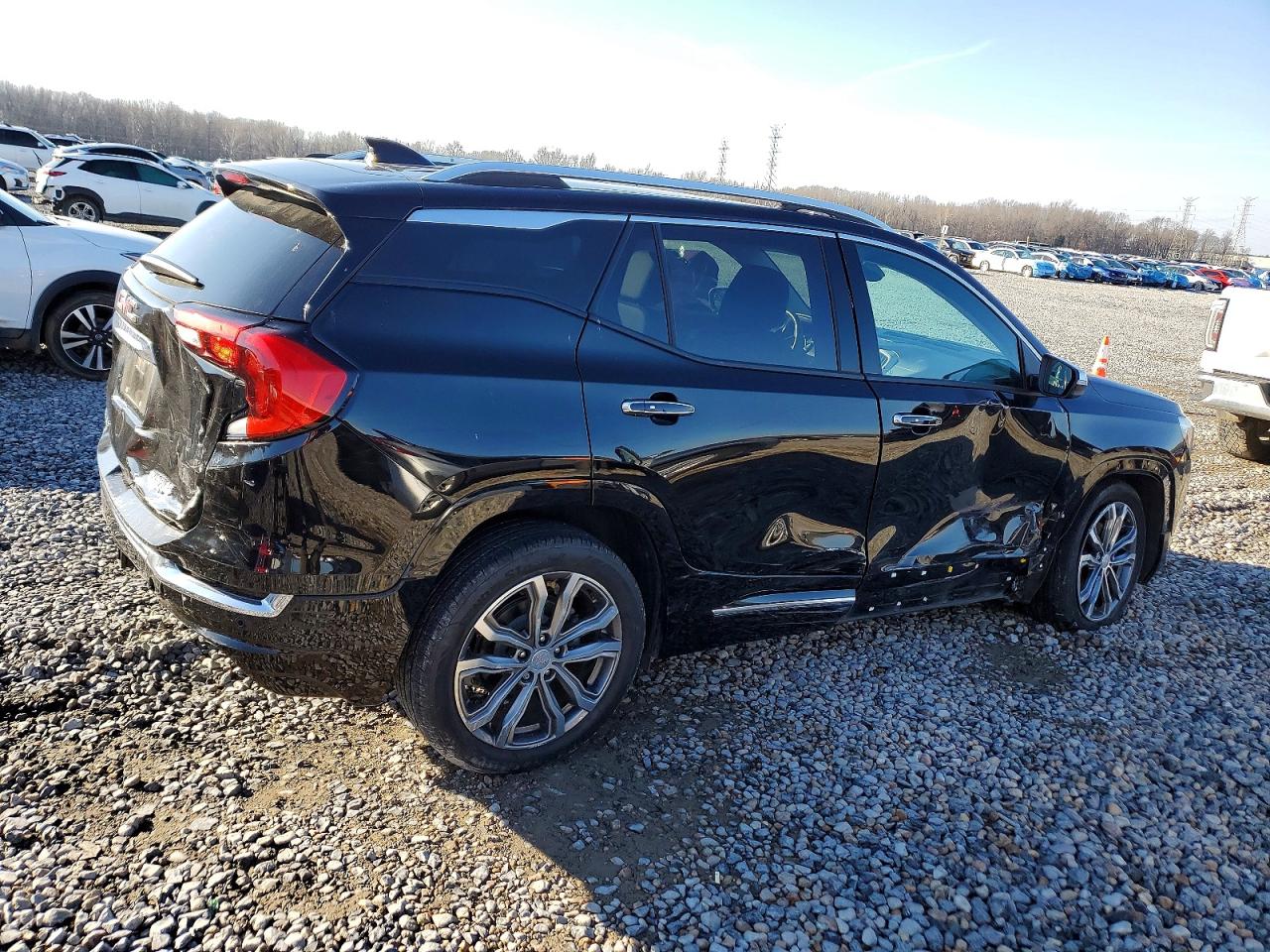 2019 GMC TERRAIN DENALI photo 7