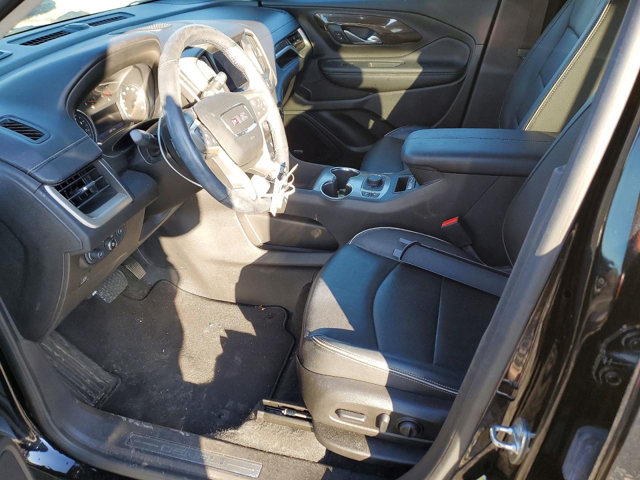 2019 GMC TERRAIN DENALI photo 19