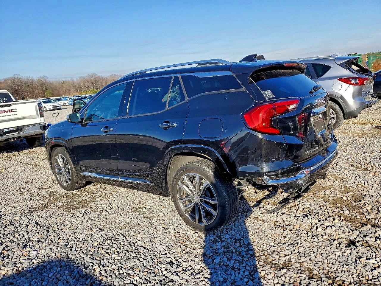 2019 GMC TERRAIN DENALI photo 4