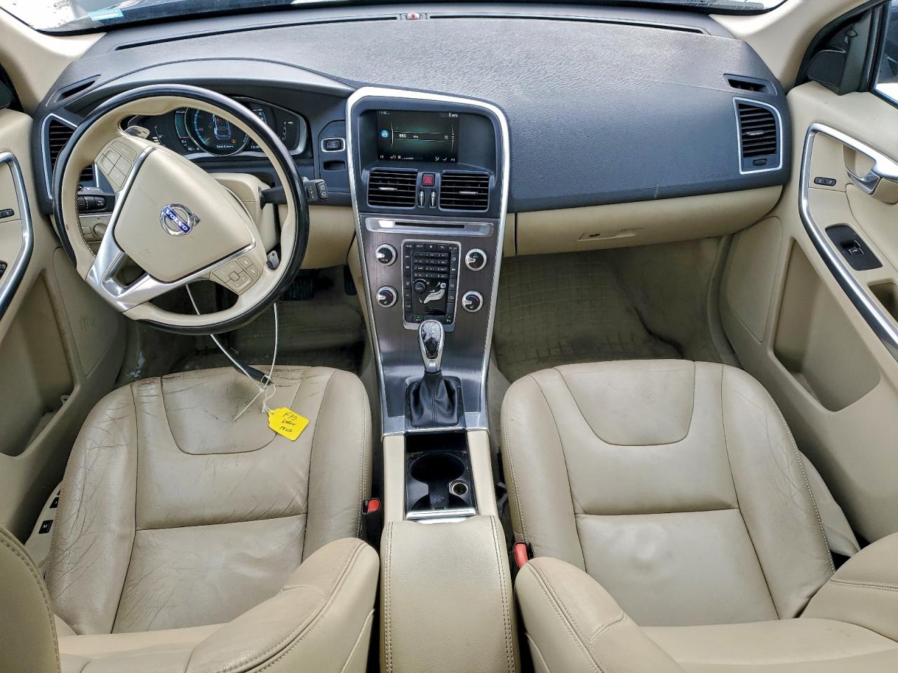 2015 VOLVO XC60 T6 PREMIER photo 8
