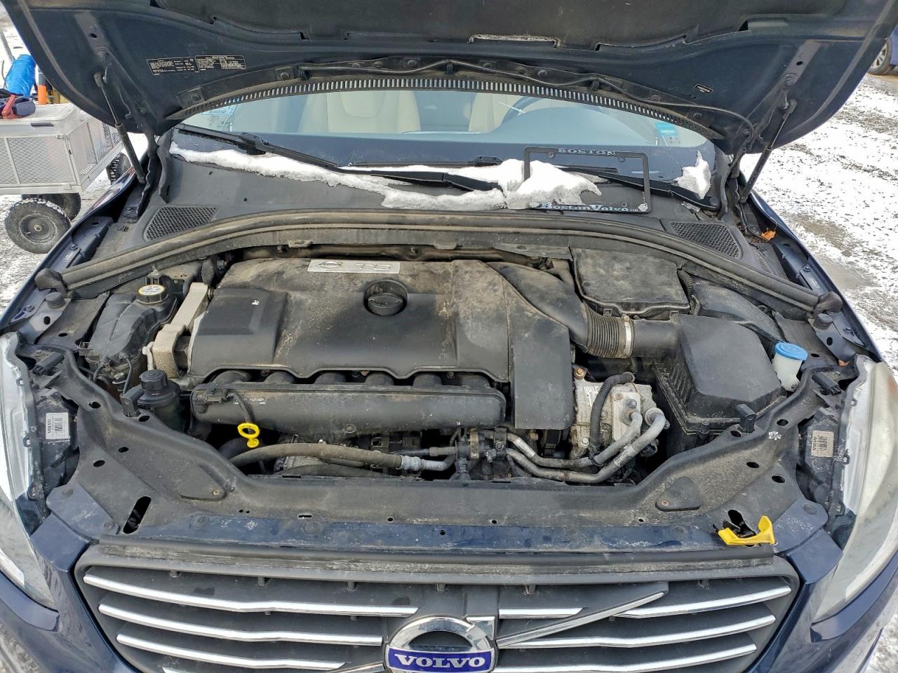 2015 VOLVO XC60 T6 PREMIER photo 12