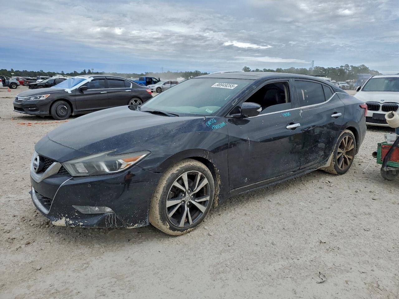 2017 NISSAN MAXIMA