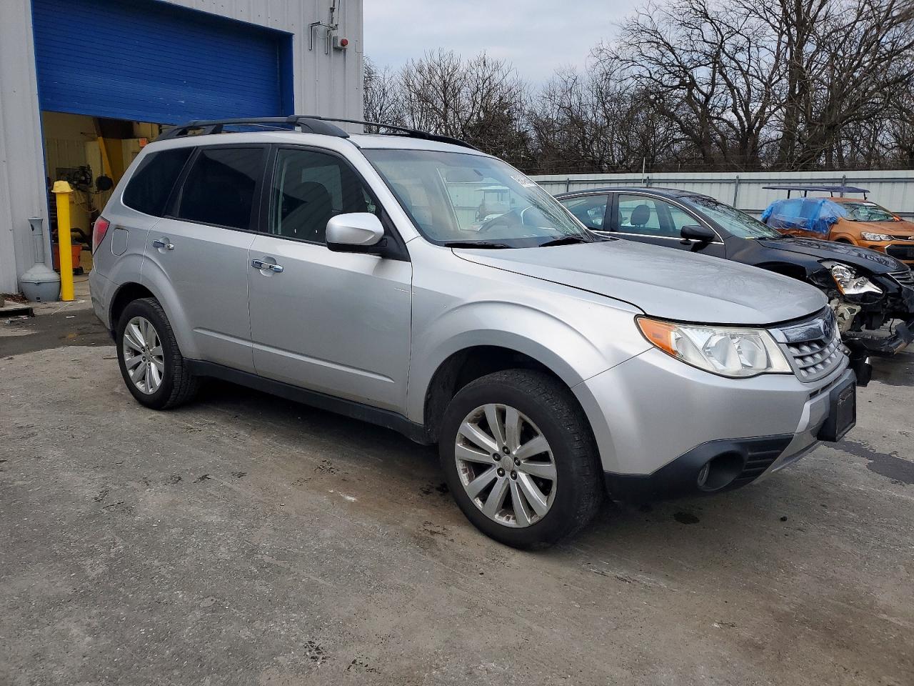 2011 SUBARU FORESTER LIMITED photo 7