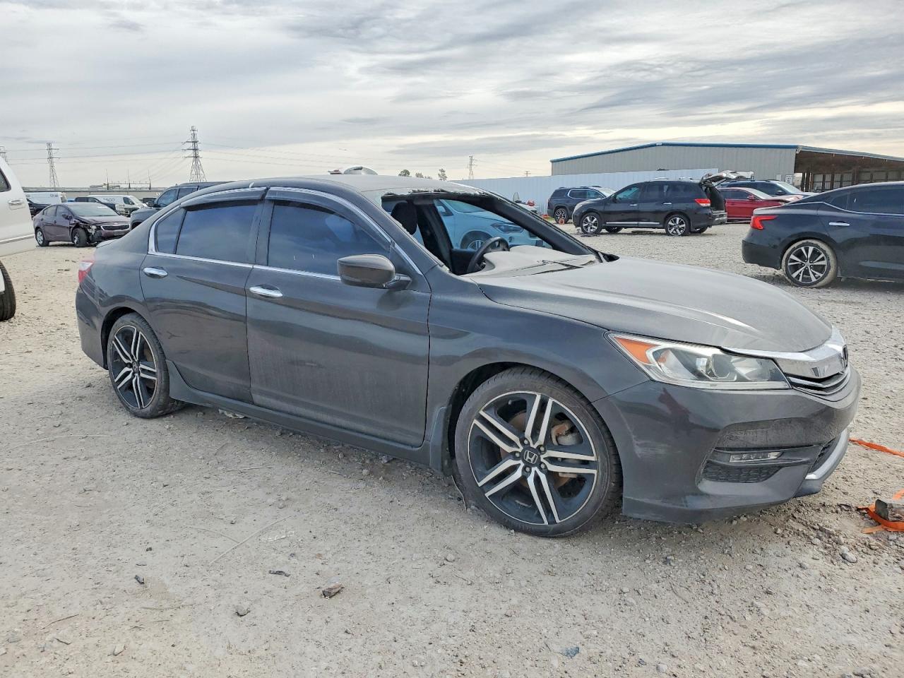2016 HONDA ACCORD SPORT photo 4