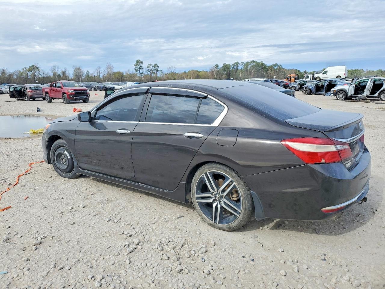 2016 HONDA ACCORD SPORT photo 2