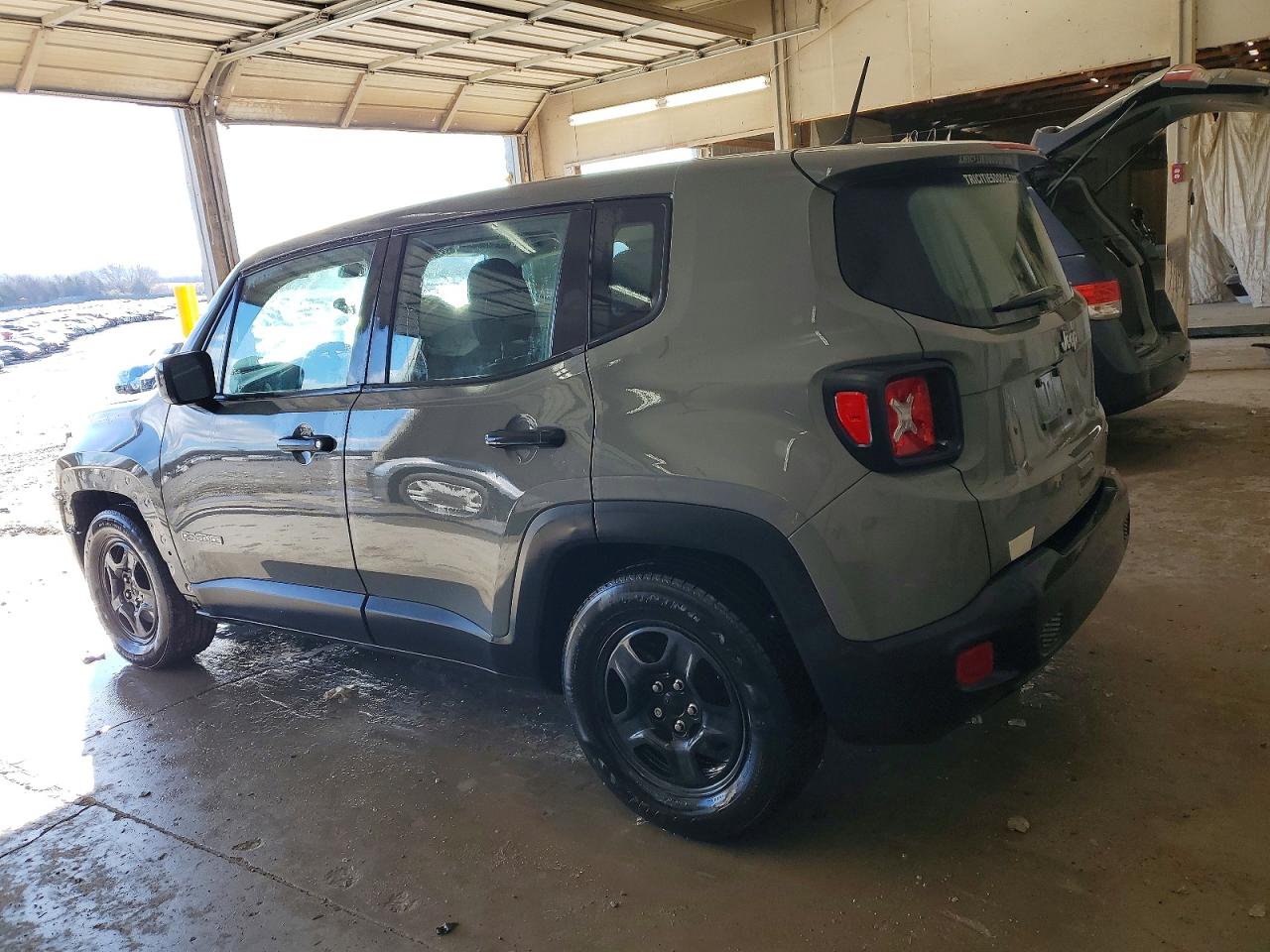 2020 JEEP RENEGADE SPORT photo 2