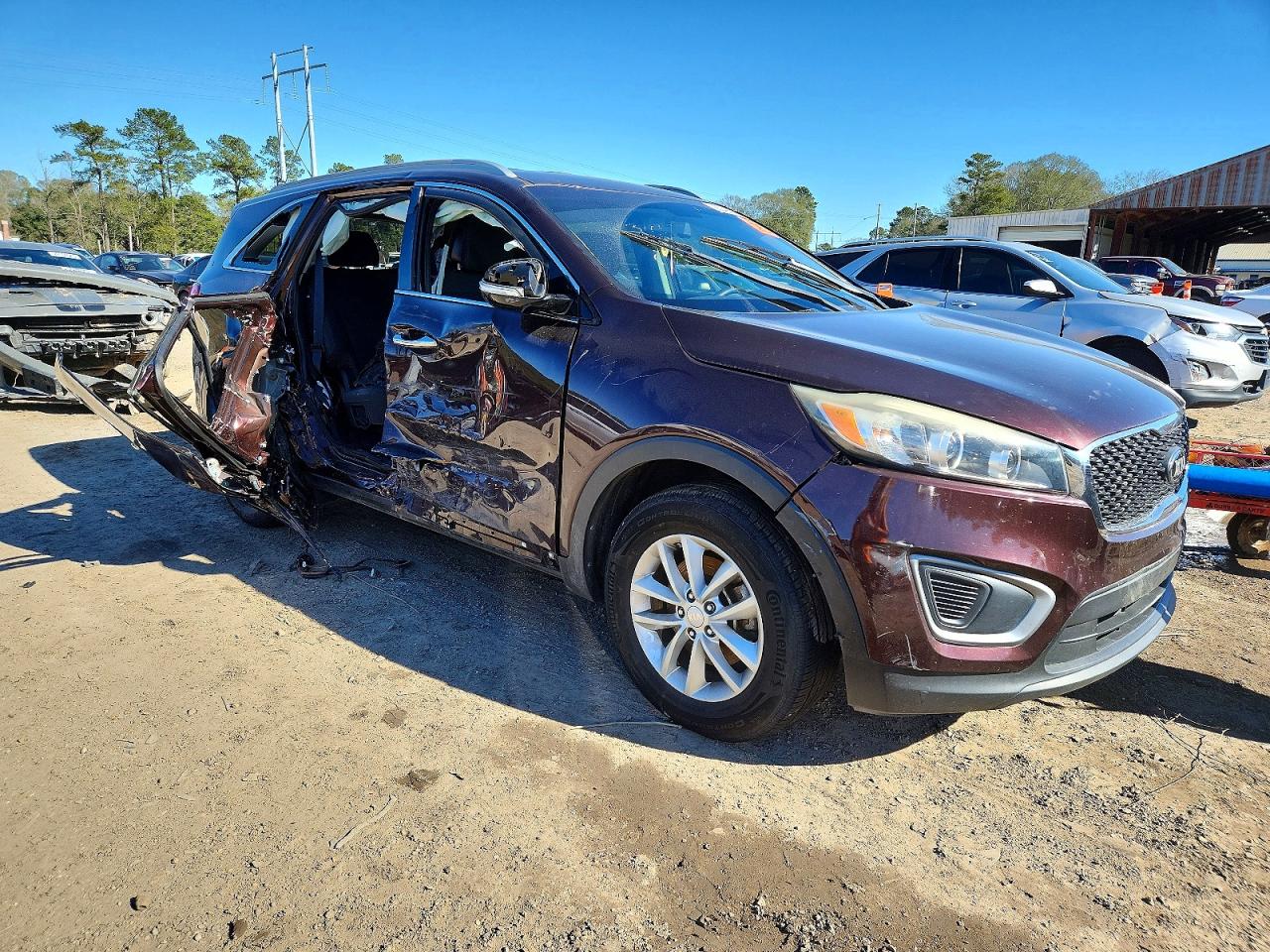2016 KIA SORENTO LX photo 4
