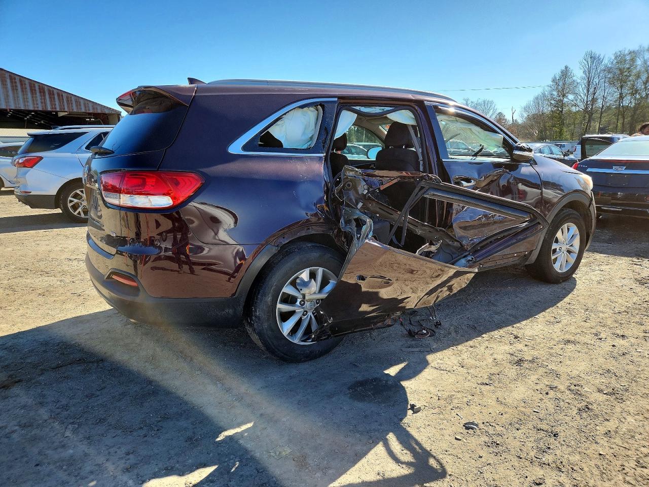 2016 KIA SORENTO LX photo 3