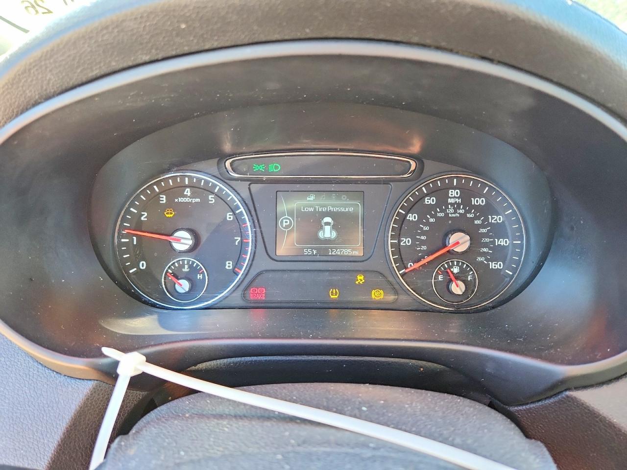 2016 KIA SORENTO LX photo 9