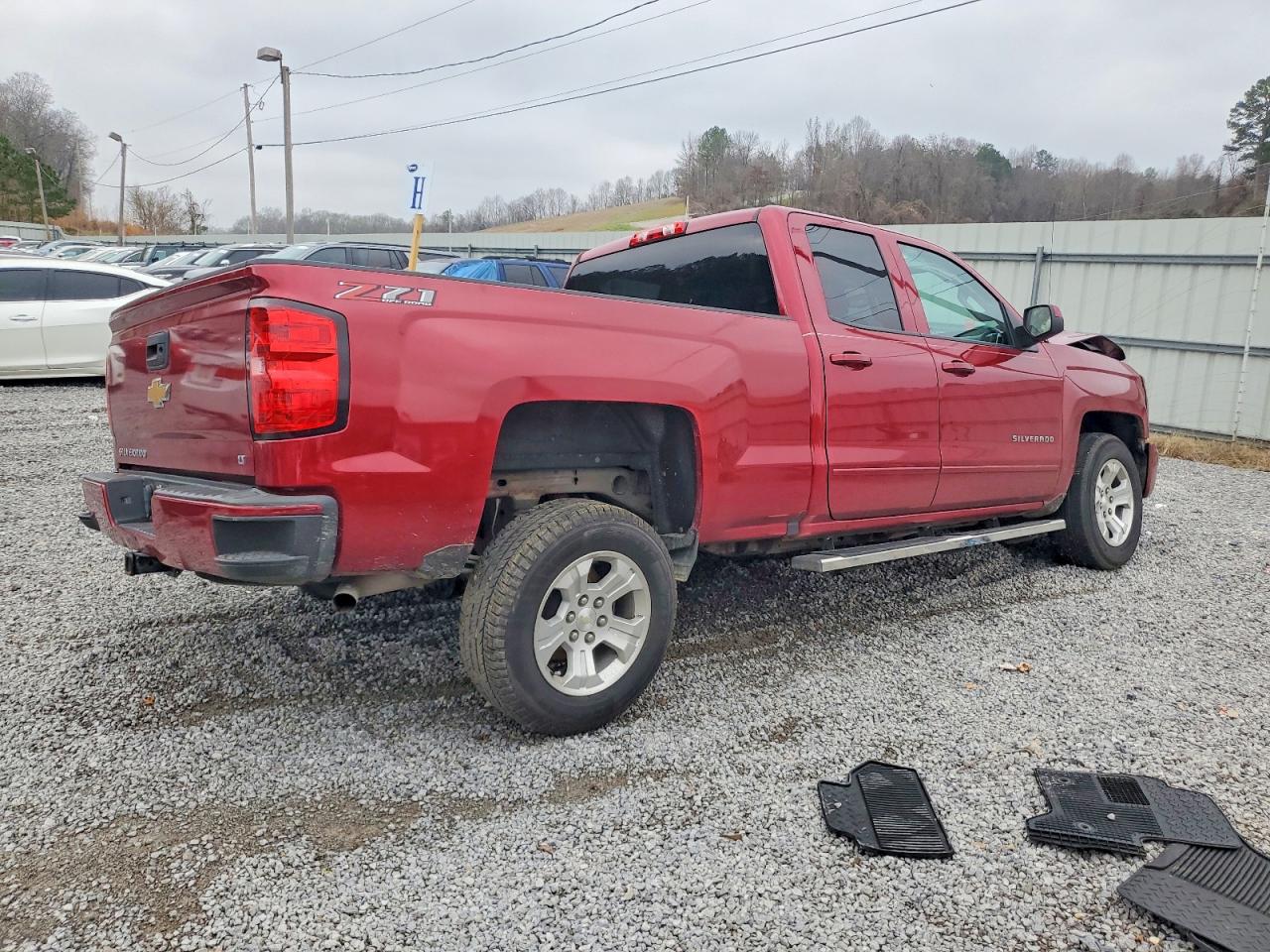 2018 CHEVROLET SILVERADO K1500 LT photo 3