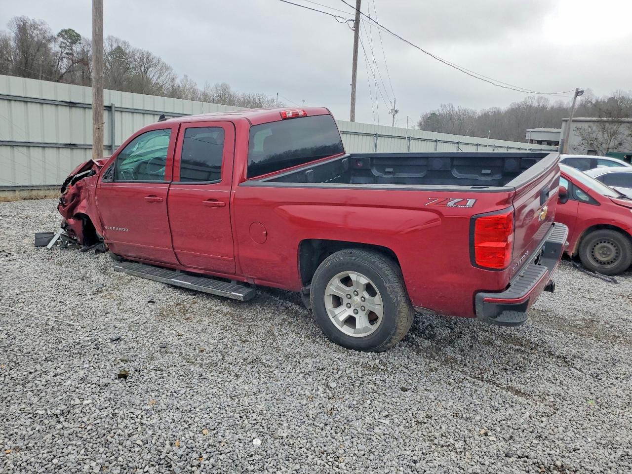 2018 CHEVROLET SILVERADO K1500 LT photo 2