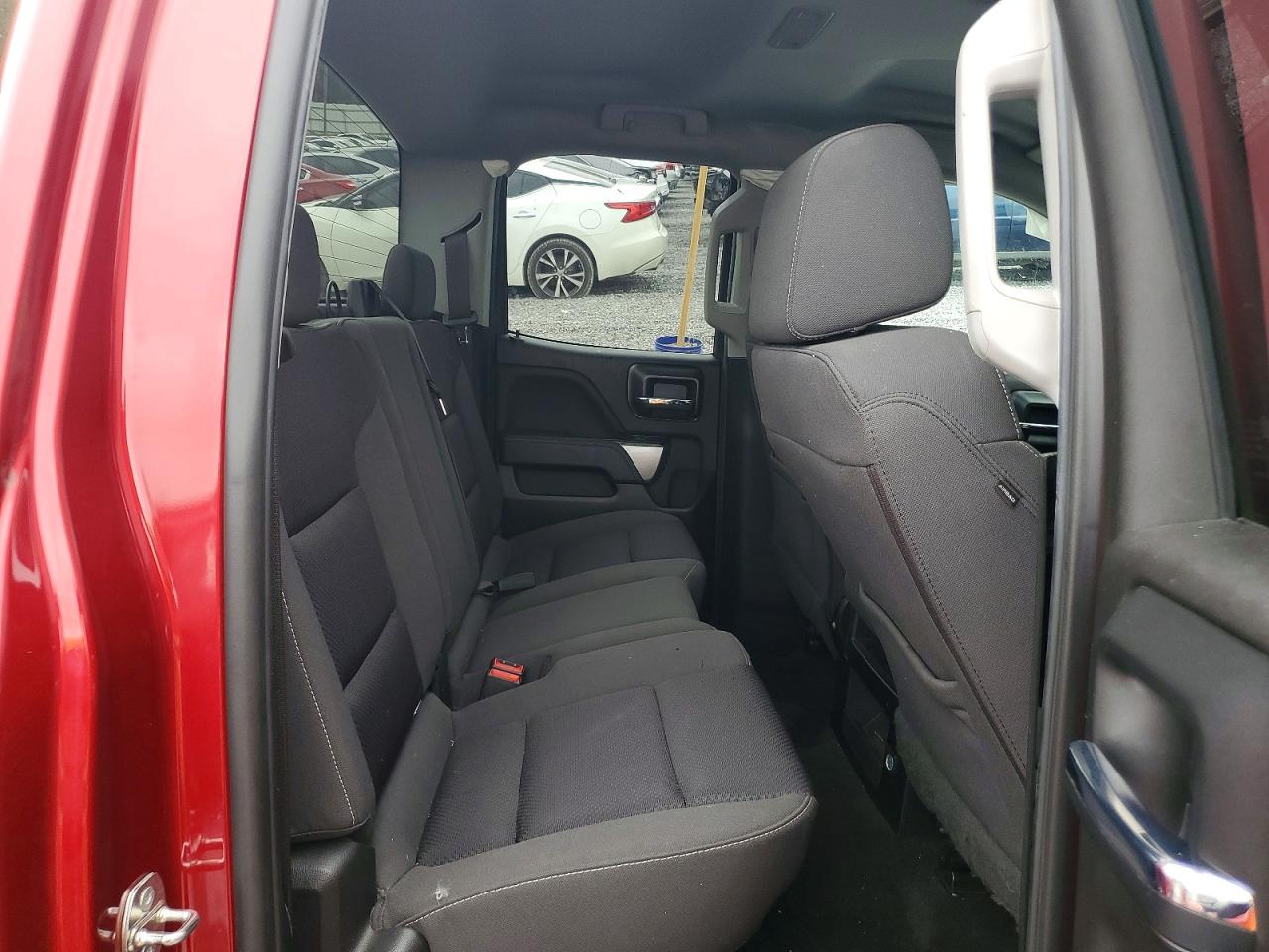 2018 CHEVROLET SILVERADO K1500 LT photo 10