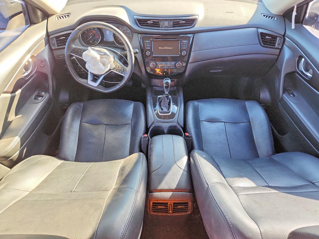 2019 NISSAN ROGUE S photo 8