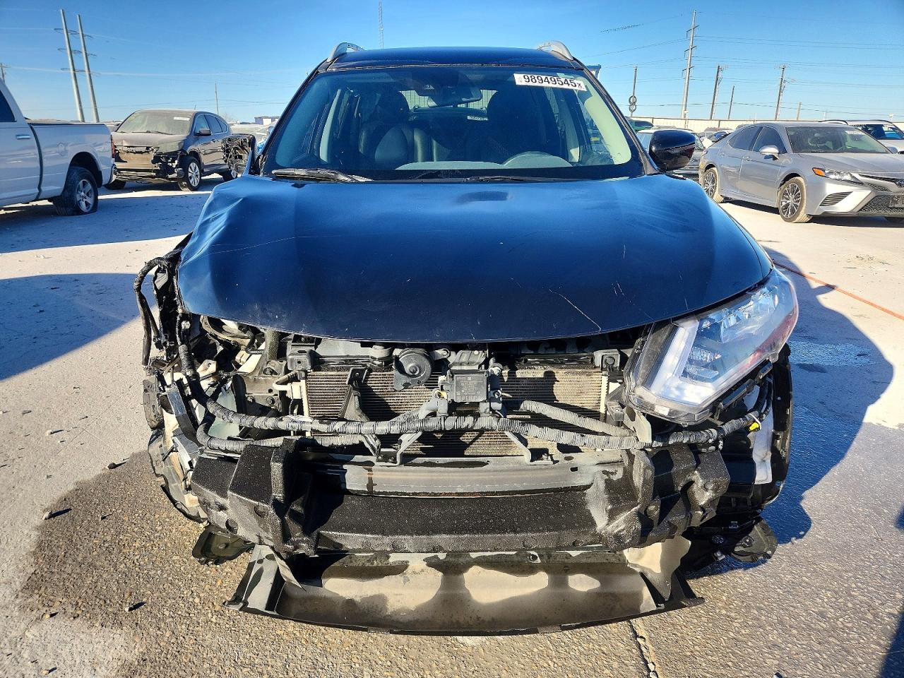 2019 NISSAN ROGUE S photo 5