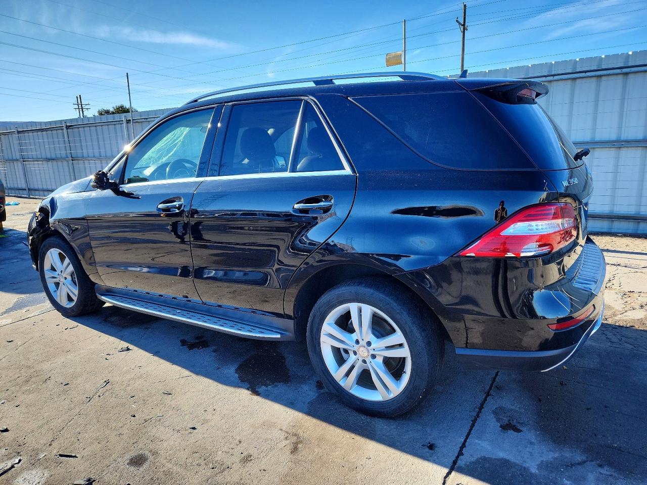 2015 MERCEDES-BENZ ML 350 4MATIC photo 2