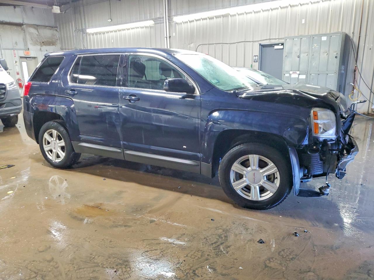 2015 GMC TERRAIN SLE photo 4