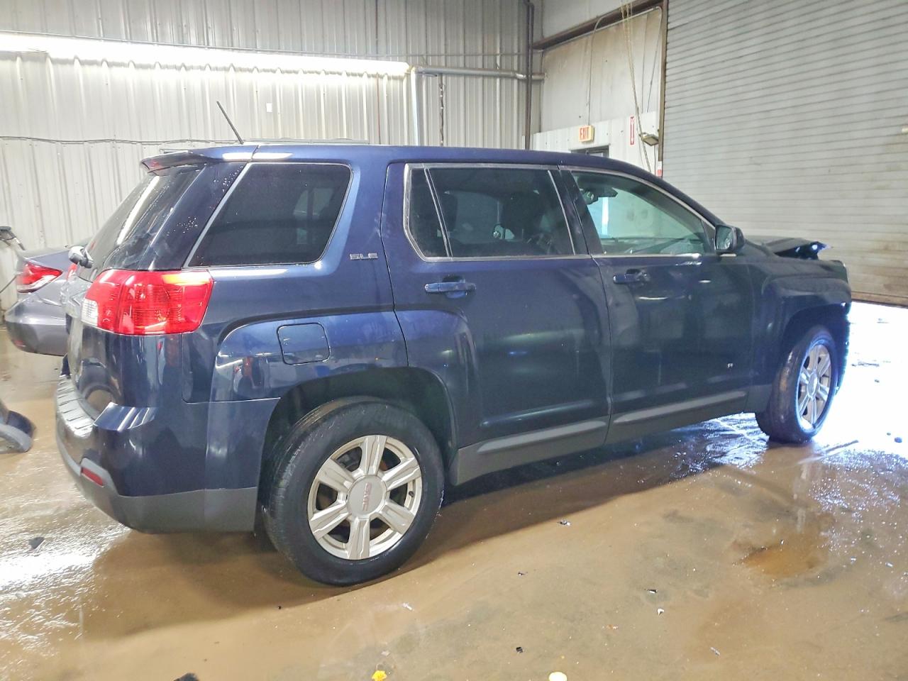 2015 GMC TERRAIN SLE photo 3