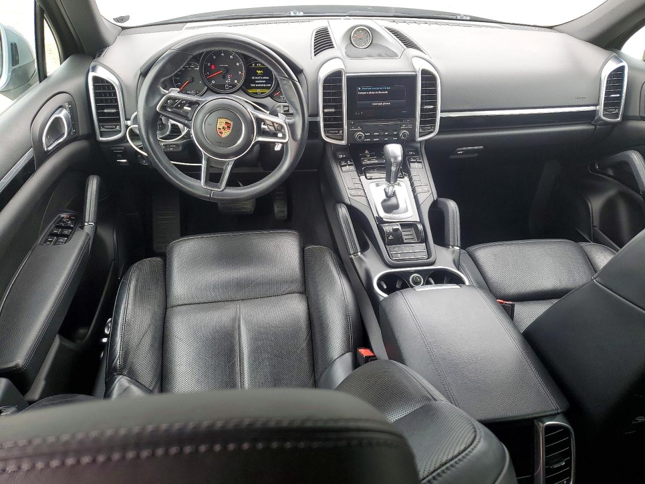 2018 PORSCHE CAYENNE photo 8