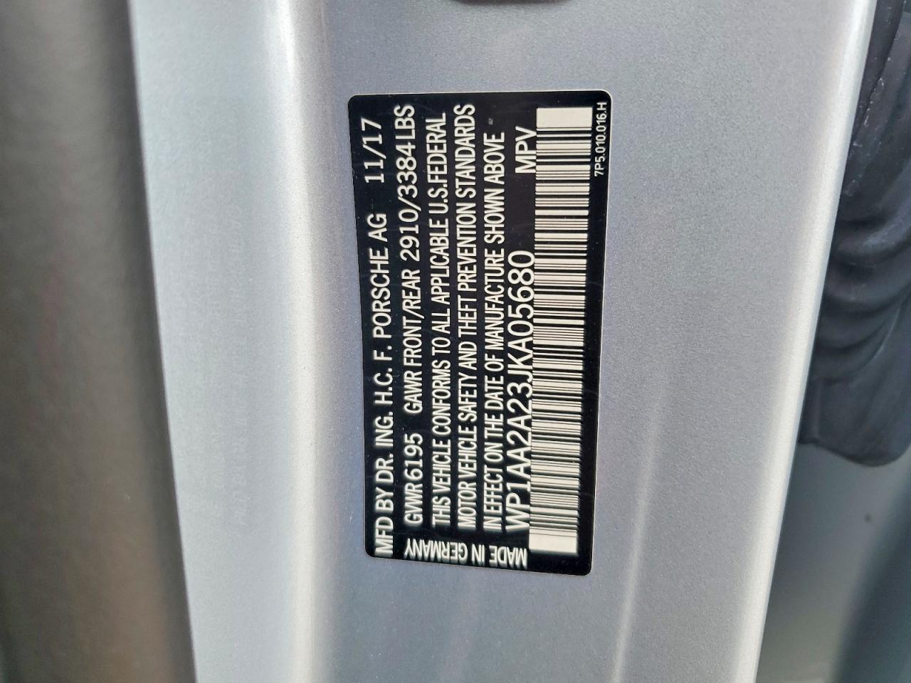 2018 PORSCHE CAYENNE photo 13