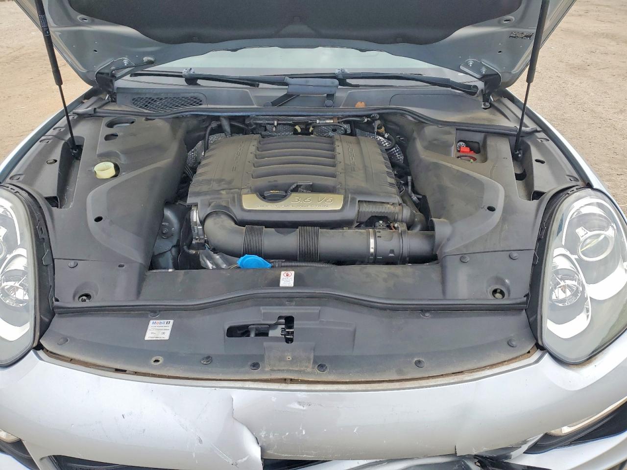 2018 PORSCHE CAYENNE photo 12