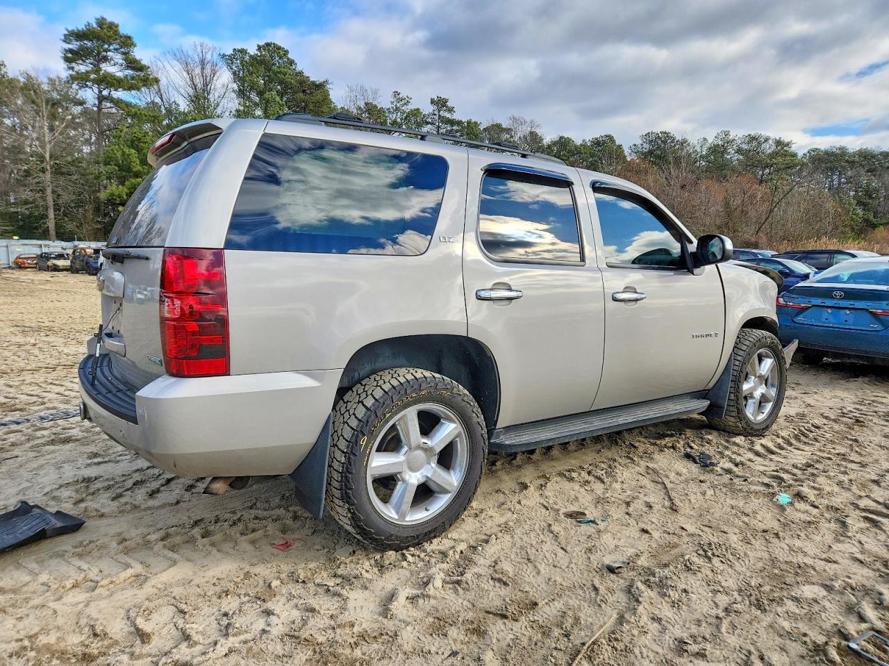2008 CHEVROLET TAHOE K1500 photo 3