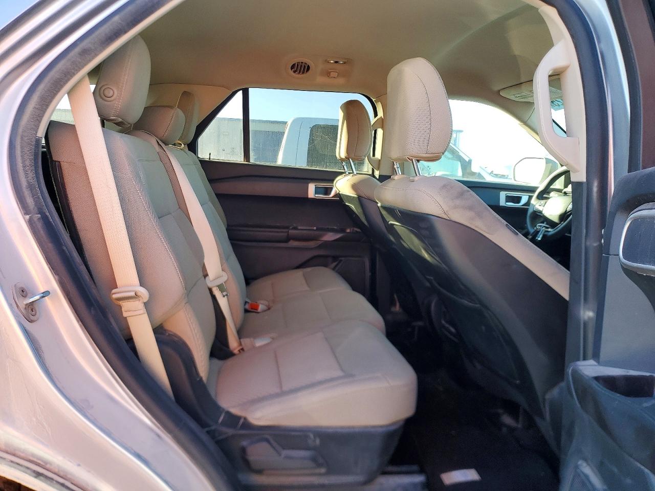 2020 FORD EXPLORER photo 11
