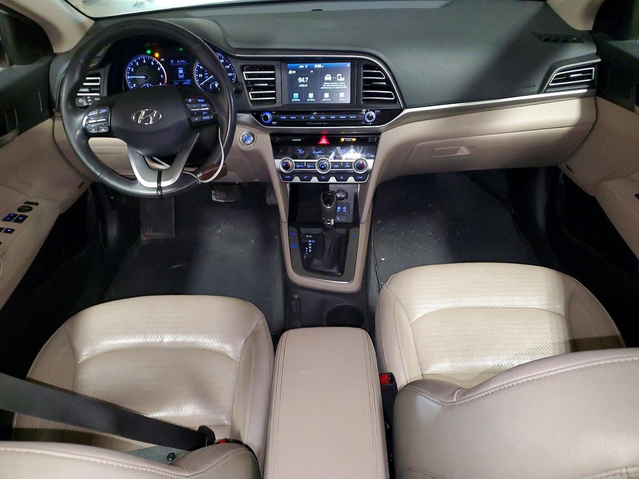 2020 HYUNDAI ELANTRA SEL photo 8
